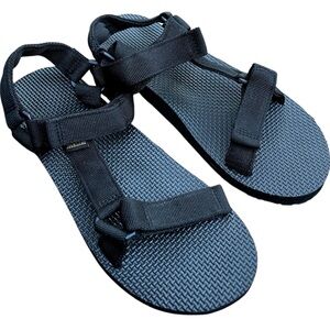 ALEADER BLACK BEACH POOL SANDALS SIZE 9 NEW
